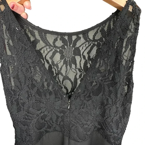 Lauren Ralph Lauren Evening size 10 black lace top draped bottom maxi dress - Picture 4 of 8